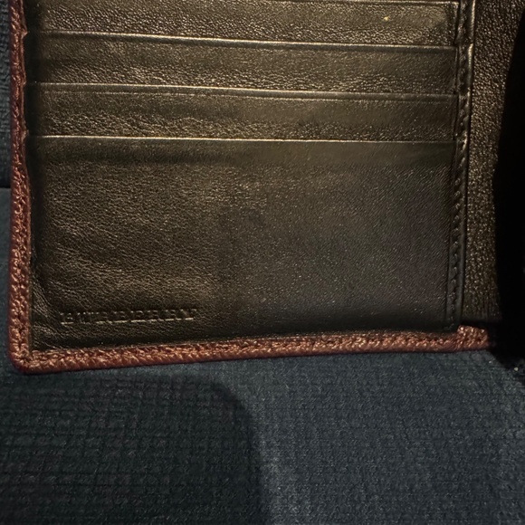 Burberry Leather Wallet - Picture 5 of 7
